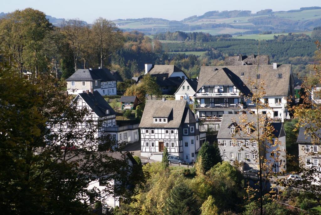 Zur Fredeburg Hotel Schmallenberg Buitenkant foto