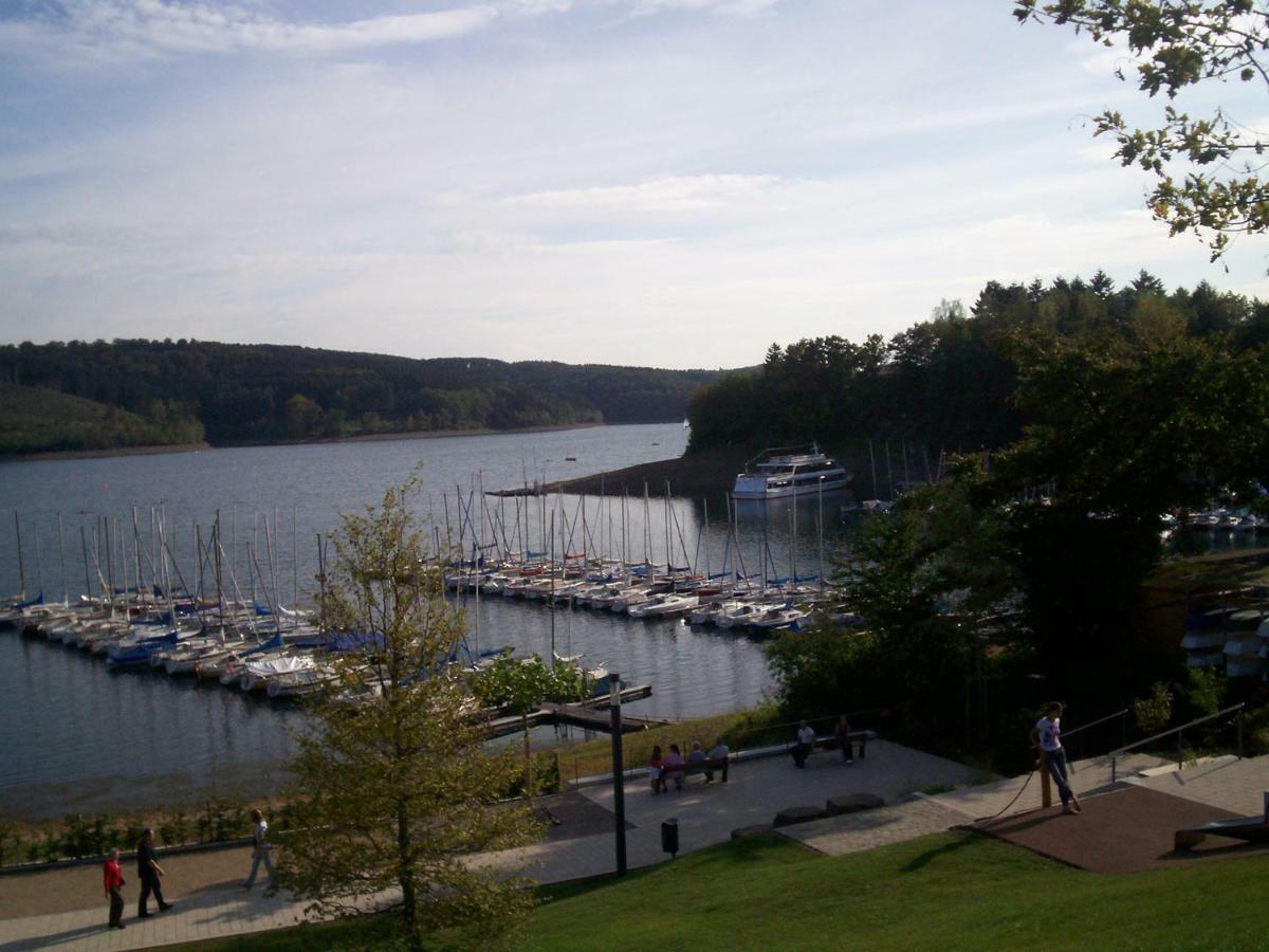 Zur Fredeburg Hotel Schmallenberg Buitenkant foto