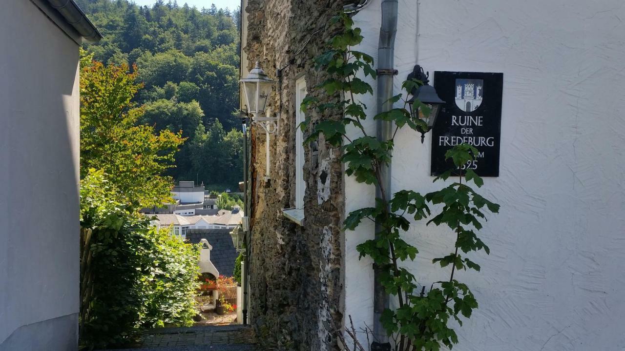 Zur Fredeburg Hotel Schmallenberg Buitenkant foto